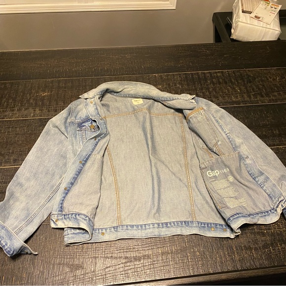 Men’s Light Wash Denim Jacket (Gap 1969) - Picture 3 of 3